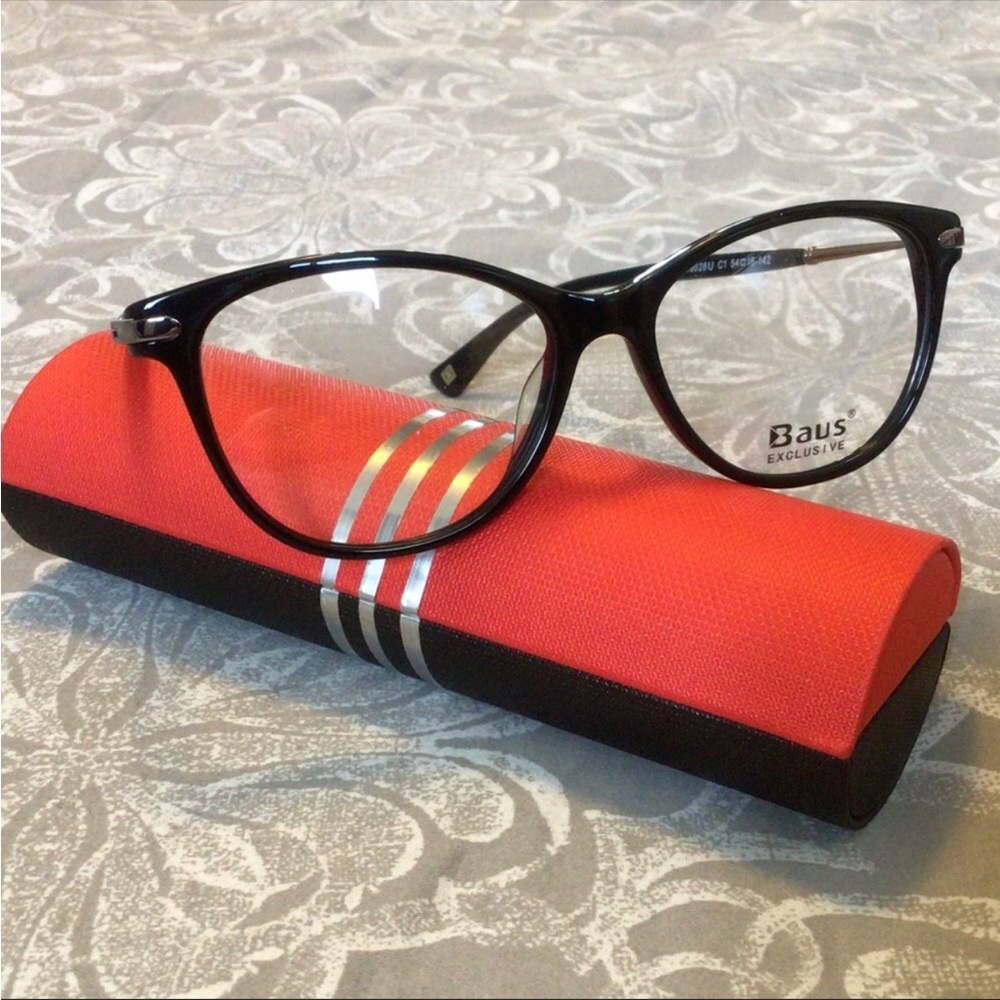 New Baus Exclusive Canadian Hand Made Black Classic Style Eyeglasses 54-16-142